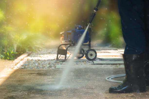 Best Pool Deck Cleaning  in Versailles, PA